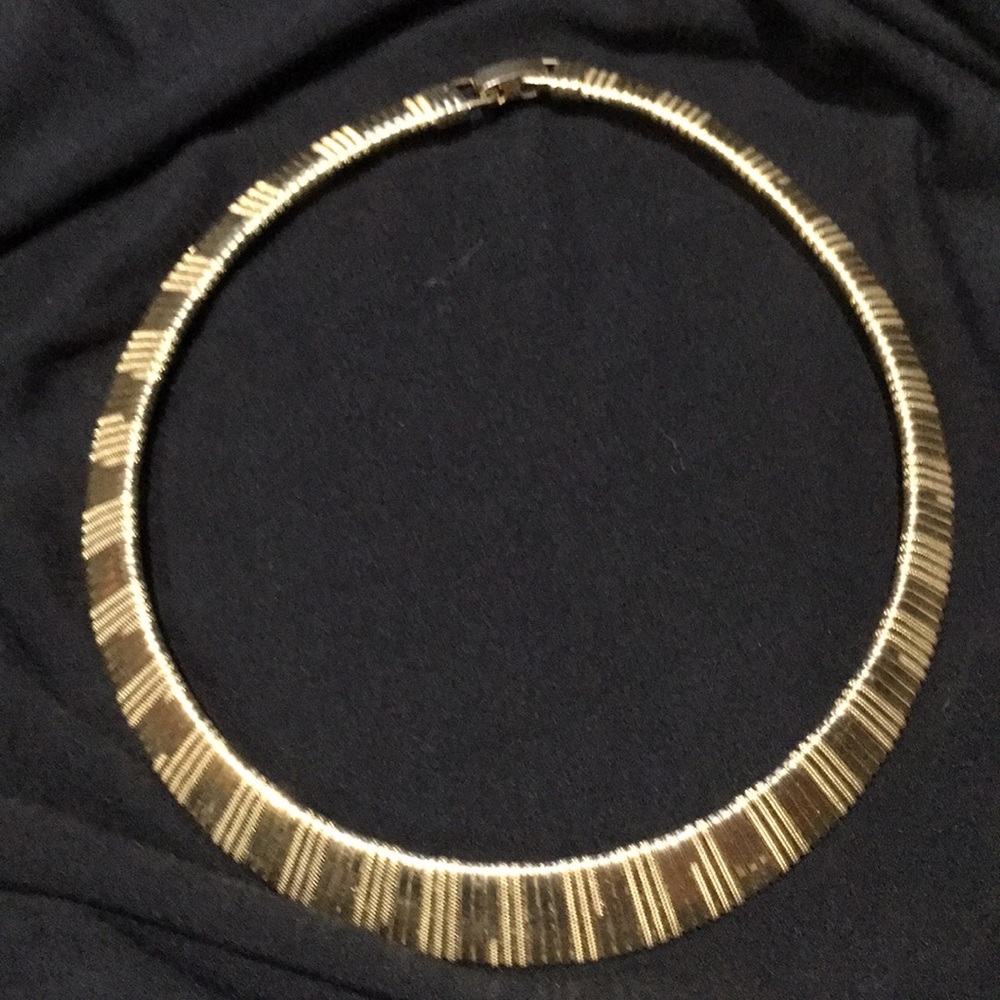 Gold tone necklace